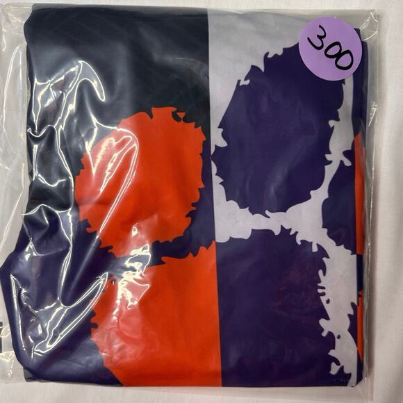 Clemson Tigers SC leggings with the tiger paws in the tigers colors size Small. - Picture 8 of 8